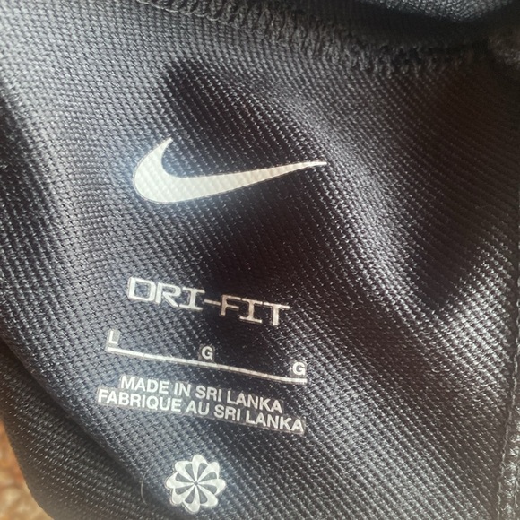 Girls size Large Nike dri-fit black shorts - Picture 3 of 3